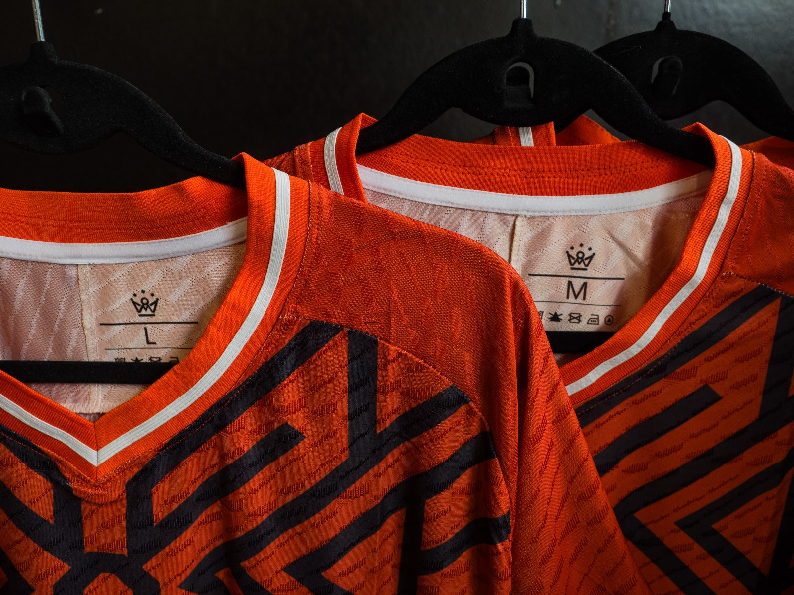 Omm red jersey