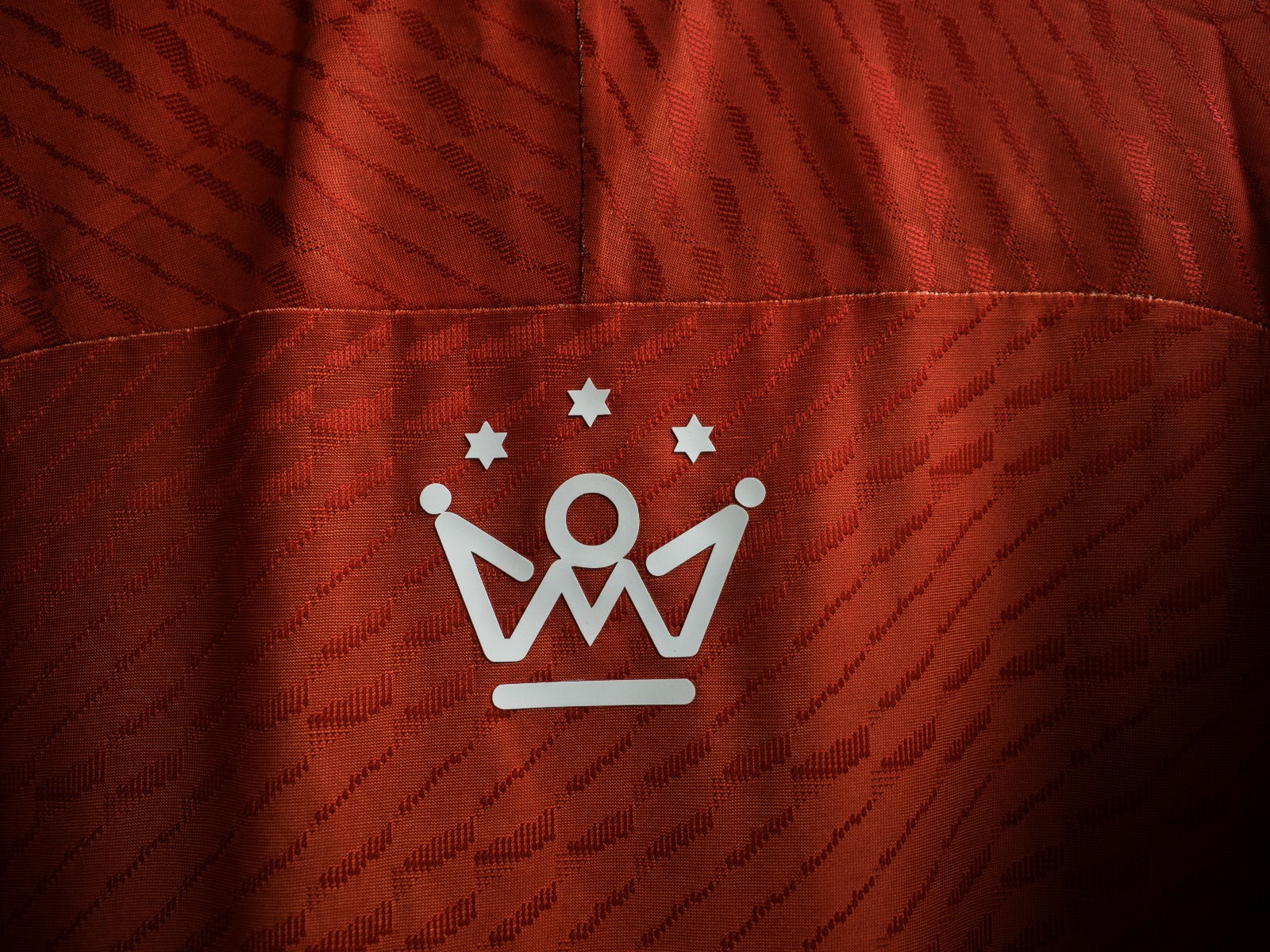 Omm red jersey